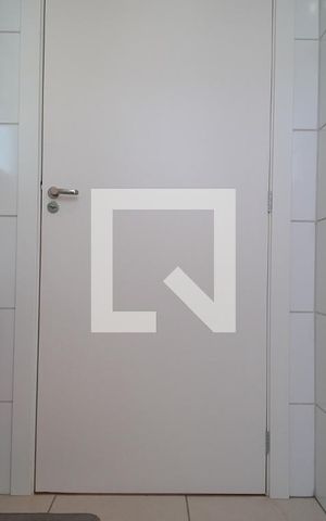 Apartamento à venda com 56m², 2 quartos e 1 vaga Apartamento à venda com 56m², 2 quartos e 1 vagaBanheiro