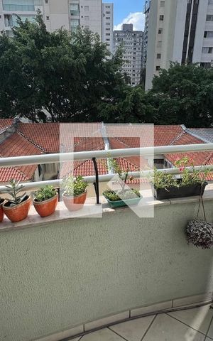Studio à venda com 50m², 1 quarto e 1 vaga Studio à venda com 50m², 1 quarto e 1 vagaSacada