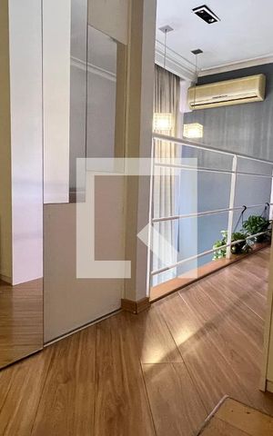 Studio à venda com 50m², 1 quarto e 1 vaga Studio à venda com 50m², 1 quarto e 1 vagaSuite