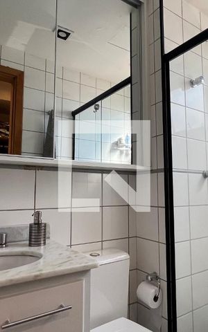 Studio à venda com 50m², 1 quarto e 1 vaga Studio à venda com 50m², 1 quarto e 1 vagaBanheiro da Suíte