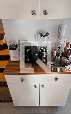 Studio à venda com 50m², 1 quarto e 1 vaga Studio à venda com 50m², 1 quarto e 1 vagaCozinha - Armários