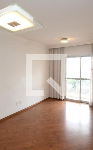 Apartamento para alugar com 73m², 3 quartos e 2 vagasSala