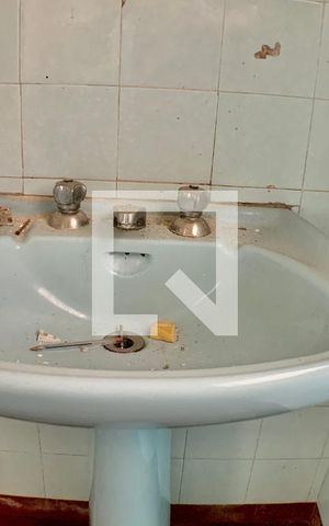 Casa à venda com 232m², 5 quartos e 2 vagasBanheiro