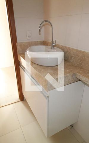 Apartamento à venda com 111m², 3 quartos e 2 vagasBanheiro do corredor