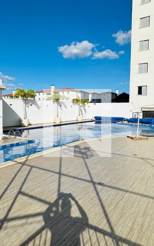 Apartamento à venda com 68m², 3 quartos e 2 vagas Apartamento à venda com 68m², 3 quartos e 2 vagasÁrea comum - Piscina