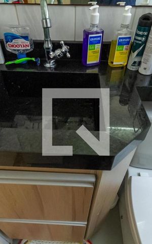 Apartamento à venda com 53m², 2 quartos e 1 vaga Apartamento à venda com 53m², 2 quartos e 1 vagaBanheiro