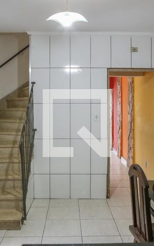 Casa à venda com 128m², 3 quartos e 1 vaga Casa à venda com 128m², 3 quartos e 1 vagaCozinha