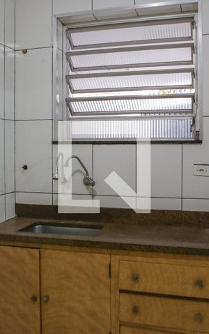 Casa à venda com 128m², 3 quartos e 1 vaga Casa à venda com 128m², 3 quartos e 1 vagaCozinha
