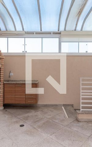 Casa à venda com 300m², 4 quartos e 4 vagasChurrasqueira