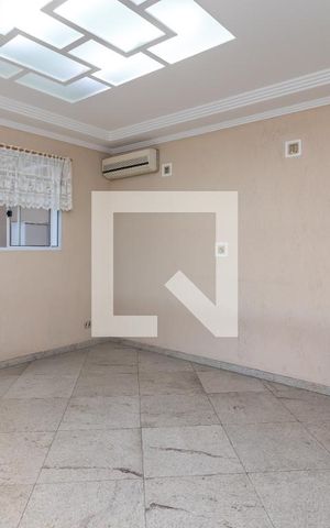 Casa à venda com 300m², 4 quartos e 4 vagasSala de Jantar