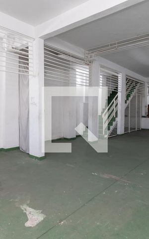 Casa à venda com 300m², 4 quartos e 4 vagasSalão