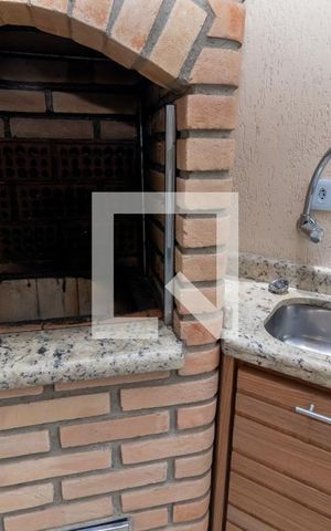Casa à venda com 300m², 4 quartos e 4 vagasChurrasqueira