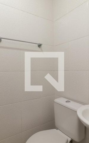 Casa à venda com 300m², 4 quartos e 4 vagasGaragem - Banheiro