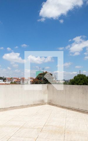 Casa à venda com 196m², 3 quartos e 3 vagas Casa à venda com 196m², 3 quartos e 3 vagasSacada