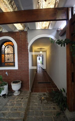 Casa para alugar com 180m², 3 quartos e 2 vagas Casa para alugar com 180m², 3 quartos e 2 vagasGaragem