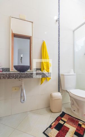 Apartamento à venda com 182m², 2 quartos e 1 vaga Apartamento à venda com 182m², 2 quartos e 1 vagaBanheiro da Sutie
