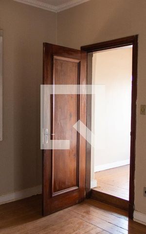 Casa à venda com 561m², 5 quartos e 5 vagas Casa à venda com 561m², 5 quartos e 5 vagasSUITE