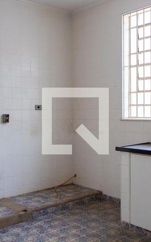 Casa à venda com 561m², 5 quartos e 5 vagas Casa à venda com 561m², 5 quartos e 5 vagasCOZINHA