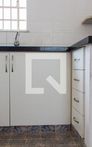 Casa à venda com 561m², 5 quartos e 5 vagas Casa à venda com 561m², 5 quartos e 5 vagasCOZINHA