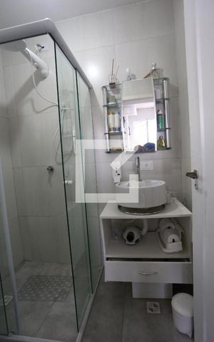 Casa à venda com 165m², 3 quartos e 1 vagaBanheiro