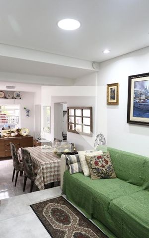 Casa à venda com 165m², 3 quartos e 1 vagasala