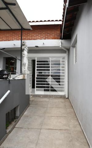 Casa à venda com 165m², 3 quartos e 1 vagaVaranda quintal 