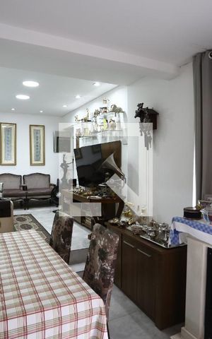 Casa à venda com 165m², 3 quartos e 1 vagasala