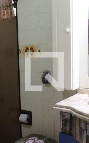 Casa à venda com 430m², 5 quartos e 2 vagasBanheiro 01