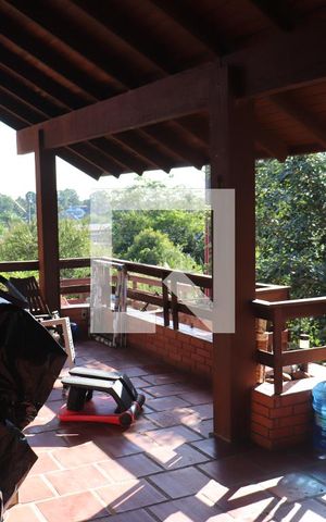 Casa à venda com 430m², 5 quartos e 2 vagasSacada da Sala Estar e Jantar