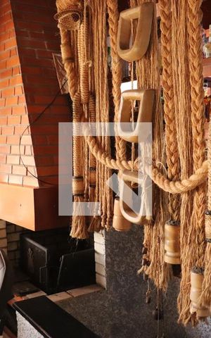 Casa à venda com 430m², 5 quartos e 2 vagasDetalhe Lareira