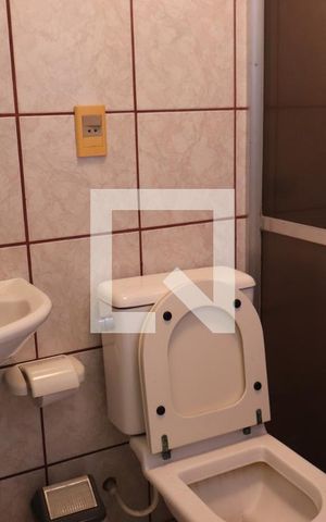 Casa à venda com 430m², 5 quartos e 2 vagasBanheiro 2