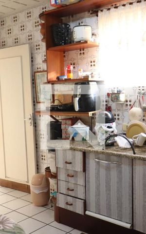 Casa à venda com 430m², 5 quartos e 2 vagasCozinha 