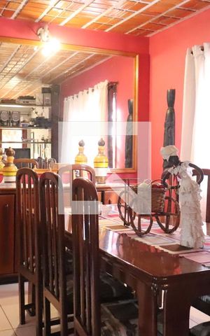 Casa à venda com 430m², 5 quartos e 2 vagasSala Estar e Jantar