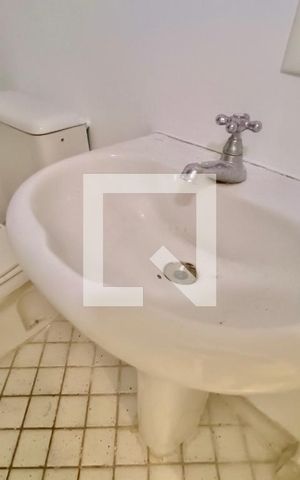 Casa à venda com 1217m², 4 quartos e 4 vagasBanheiro 1