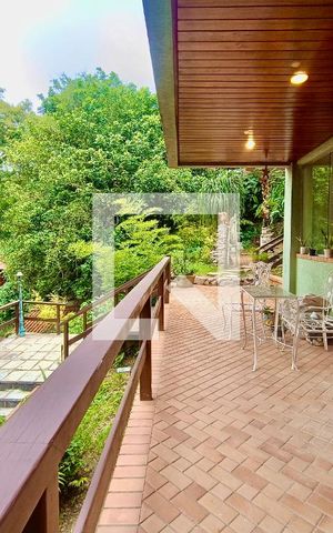 Casa à venda com 1217m², 4 quartos e 4 vagasVaranda do quarto 1 