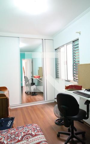 Casa à venda com 200m², 6 quartos e 2 vagasQuarto 5