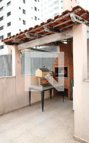 Casa à venda com 200m², 6 quartos e 2 vagasChurrasqueira