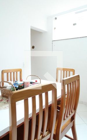 Casa à venda com 200m², 6 quartos e 2 vagasSala de Jantar