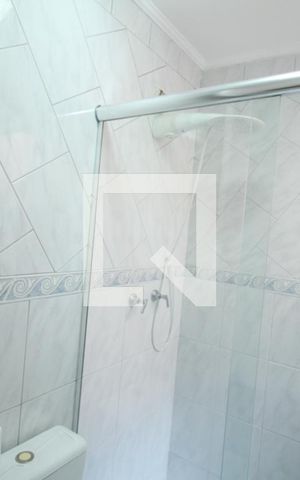 Casa à venda com 200m², 6 quartos e 2 vagasBanheiro 