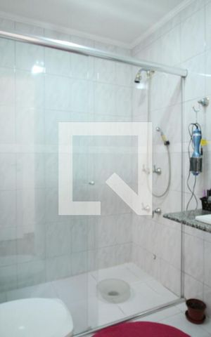 Casa à venda com 200m², 6 quartos e 2 vagasBanheiro da Suíte 1