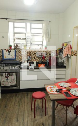 Apartamento à venda com 70m², 2 quartos e 2 vagasCozinha