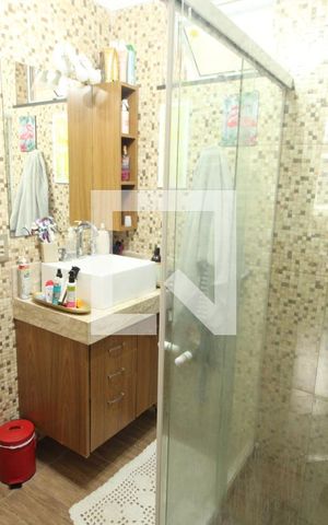 Apartamento à venda com 70m², 2 quartos e 2 vagasBanheiro