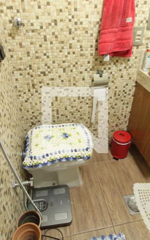 Apartamento à venda com 70m², 2 quartos e 2 vagasBanheiro