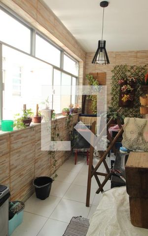 Apartamento à venda com 70m², 2 quartos e 2 vagasVaranda