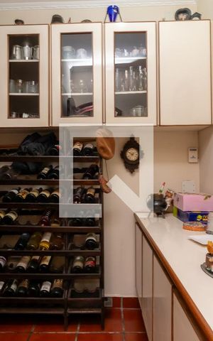 Casa à venda com 500m², 5 quartos e 3 vagasDespensa / Adega