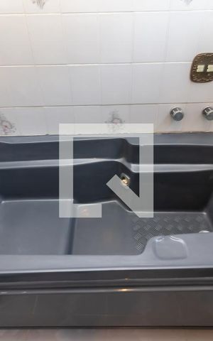 Casa à venda com 500m², 5 quartos e 3 vagasBanheiro da Suíte Principal