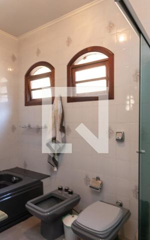 Casa à venda com 500m², 5 quartos e 3 vagasBanheiro da Suíte Principal