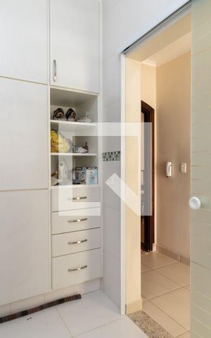 Casa à venda com 500m², 5 quartos e 3 vagasÁrea de Serviço