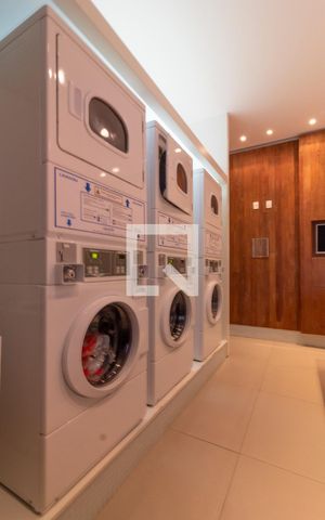 Apartamento à venda com 100m², 2 quartos e 2 vagasÁrea comum - Lavanderia