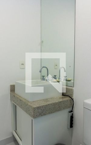 Apartamento à venda com 100m², 2 quartos e 2 vagasBanheiro do Quarto 2